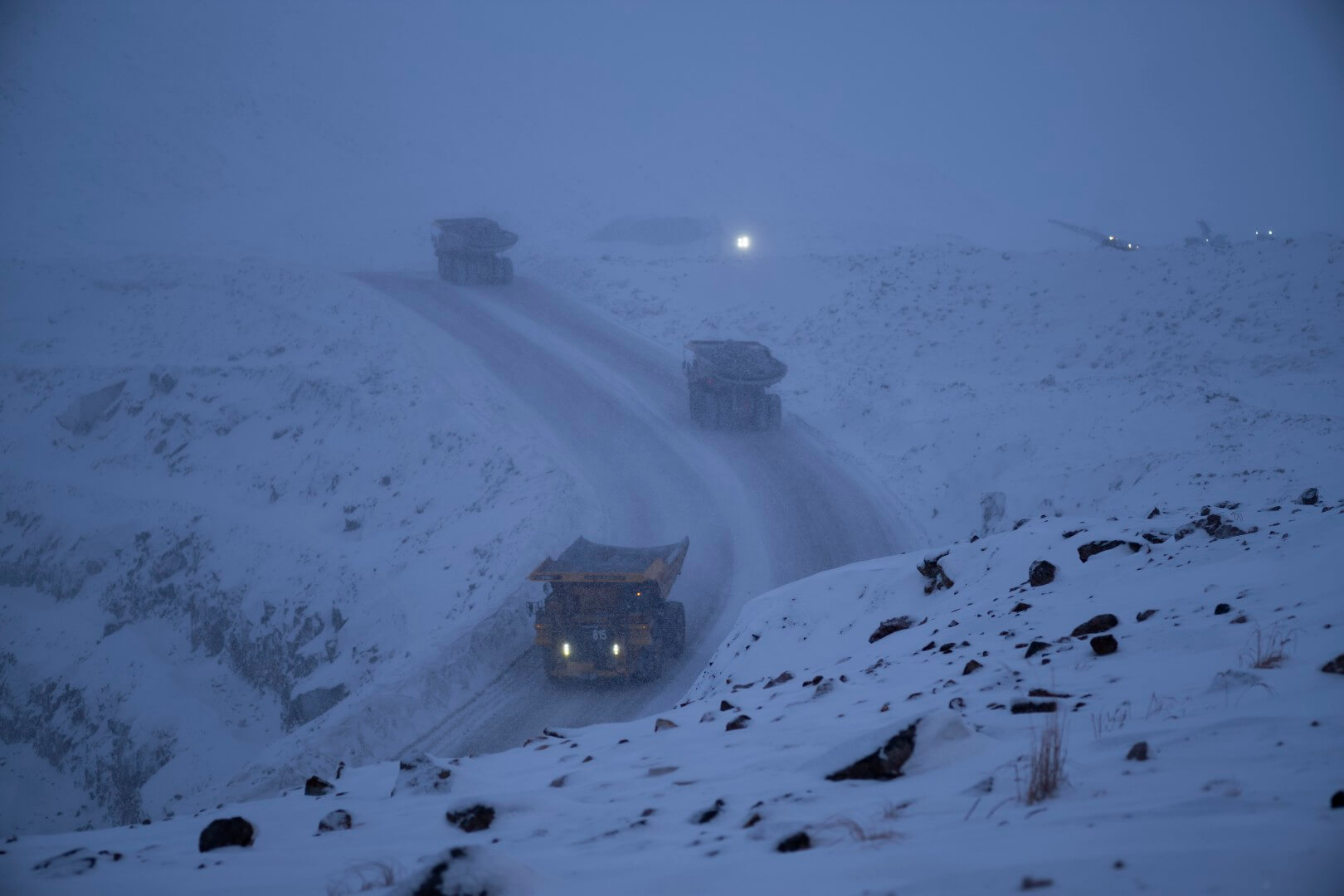 Spooled power and control cables on autonomous mining equipment